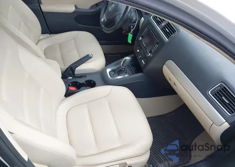 2013 Volkswagen Jetta 2.5L Se z USA, uszkodzony, nr VIN 3VWDP7AJXDM427862